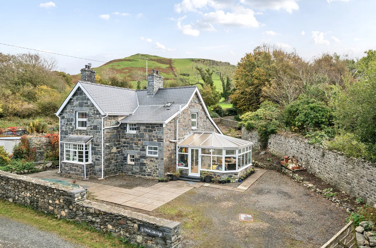 3 bed house for sale, Tywyn, Gwynedd