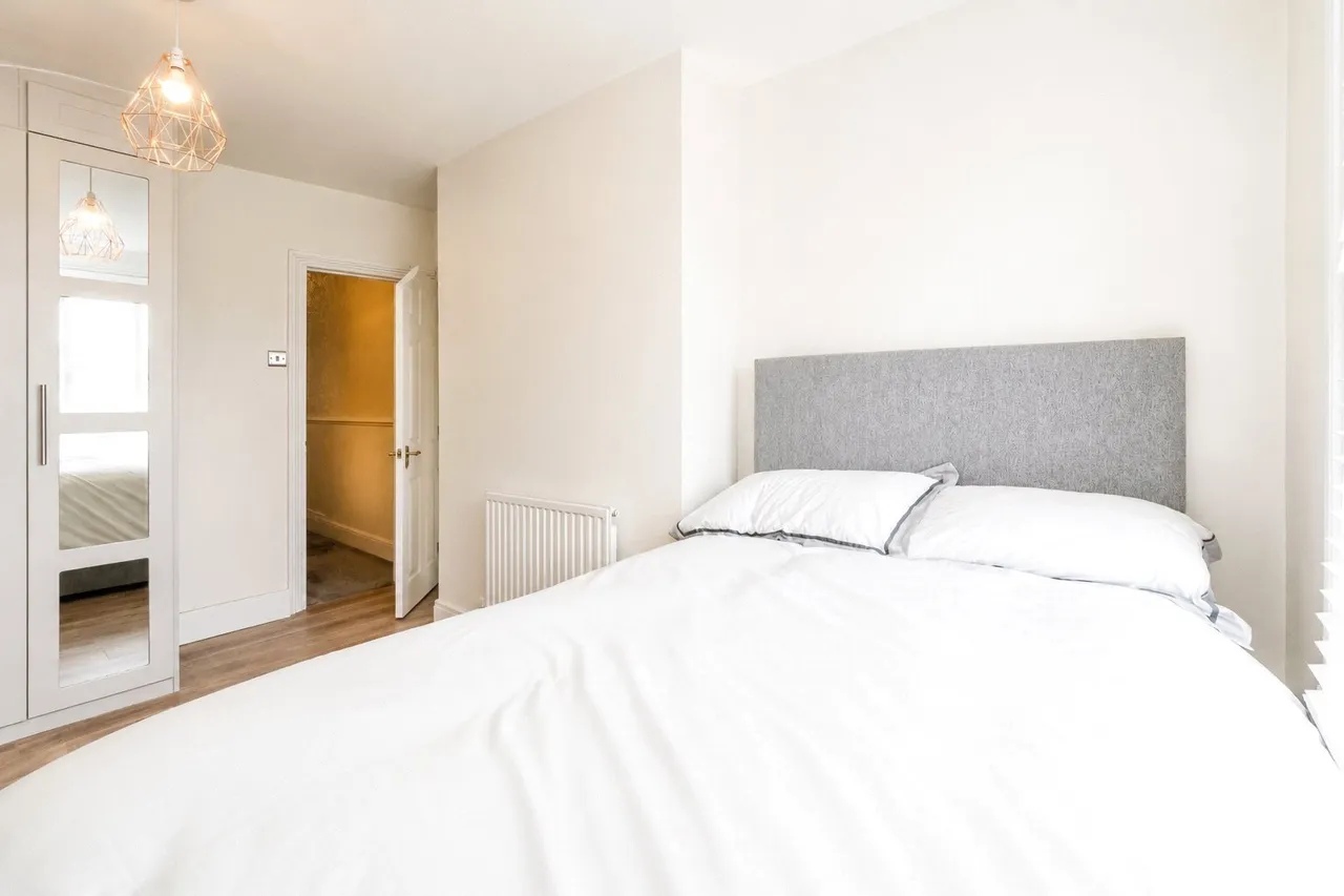Byron Avenue, Manor Park, E12, photo 12
