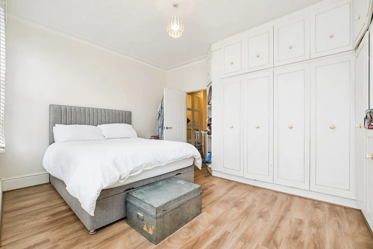 Byron Avenue, Manor Park, E12, photo 3