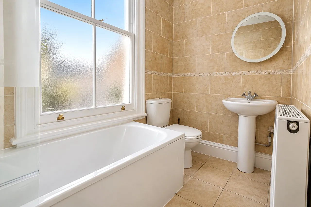 Selhurst Road, London, SE25, photo 5