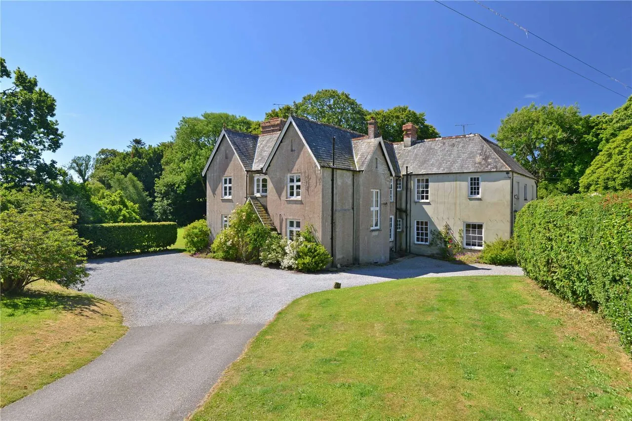 East Allington, Totnes, Devon, TQ9 7PZ, photo 2
