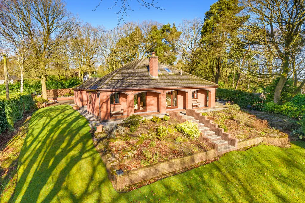 6 bed house for sale, Pinewood Road, Ashley Heath