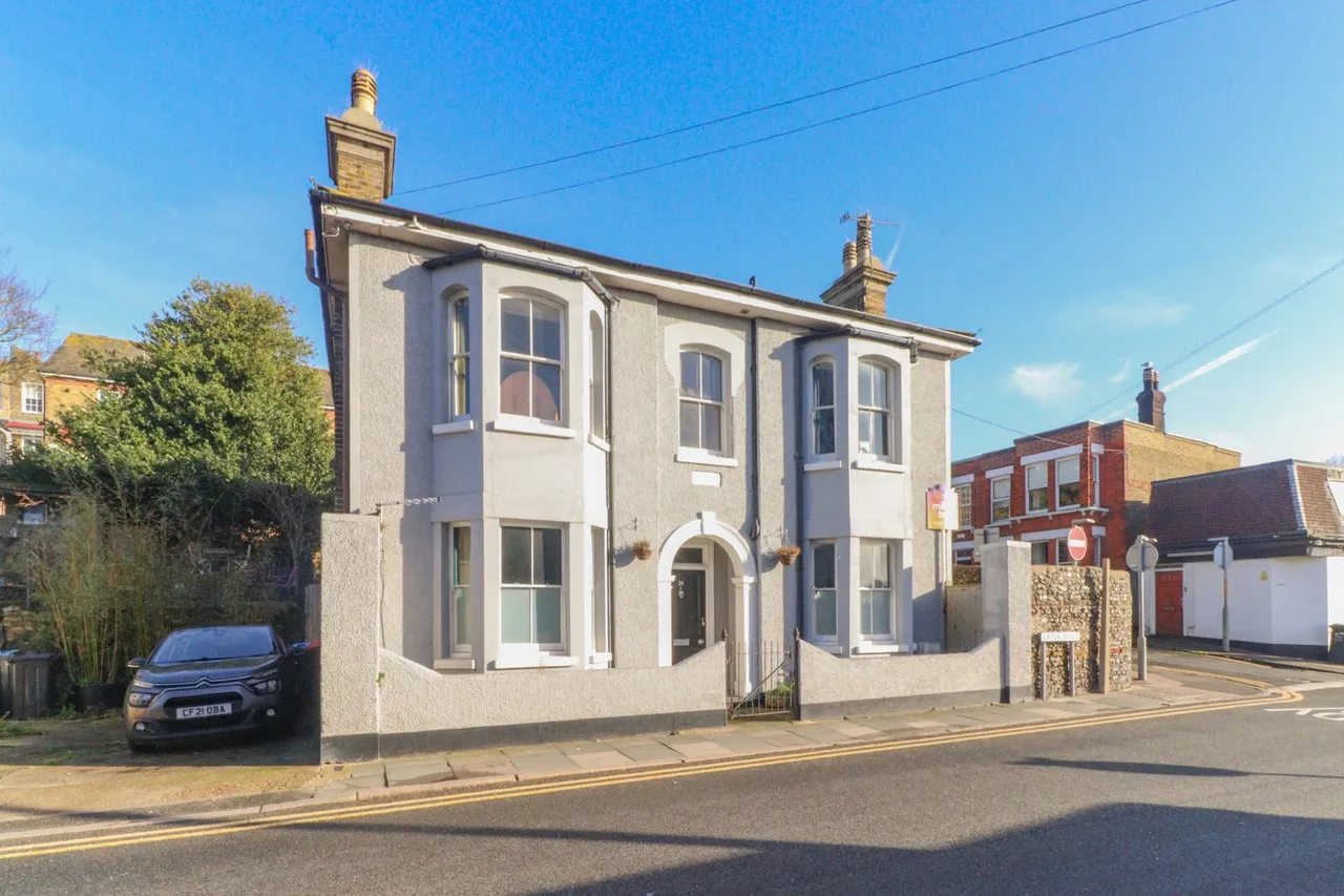 4 bed house for sale, Eaton Road, Margate, CT9