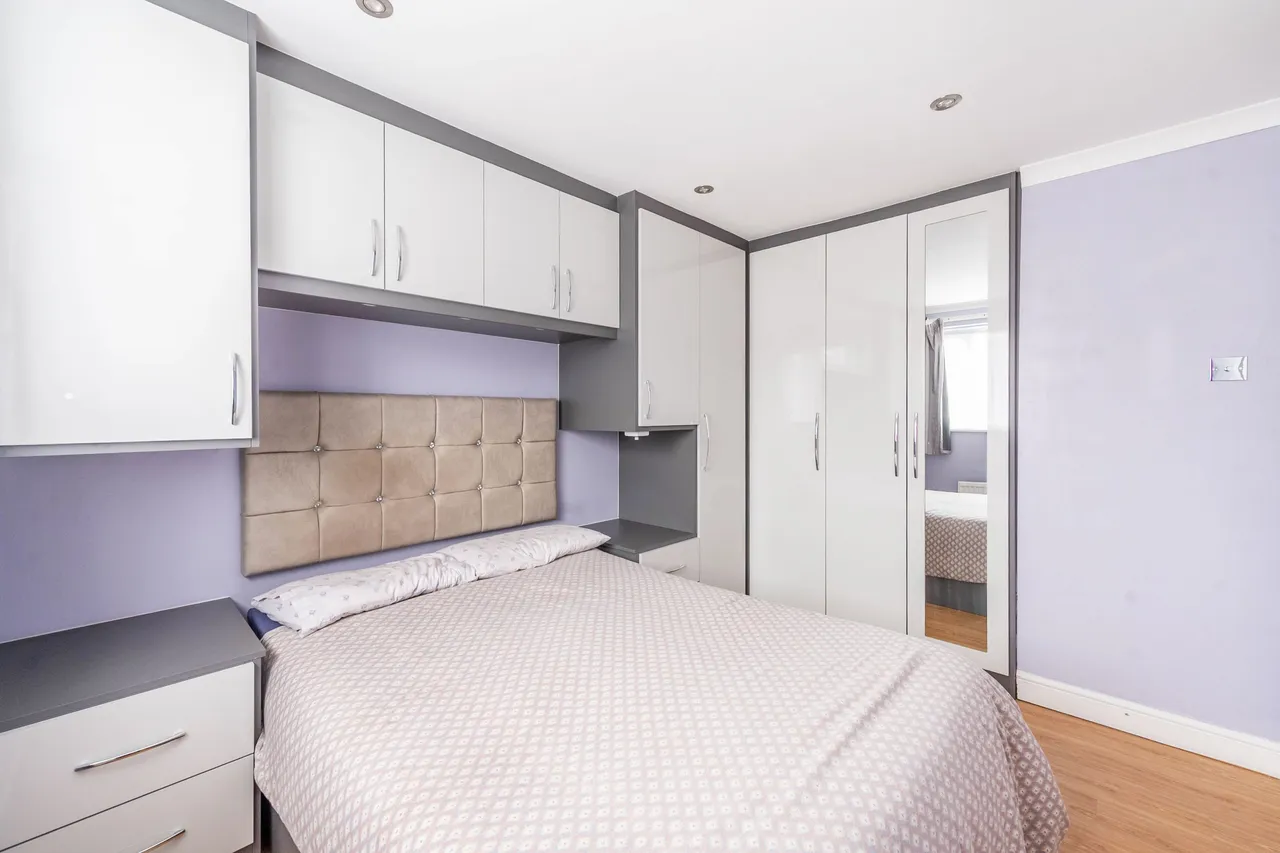 20 Daintry Close, Harrow, photo 6