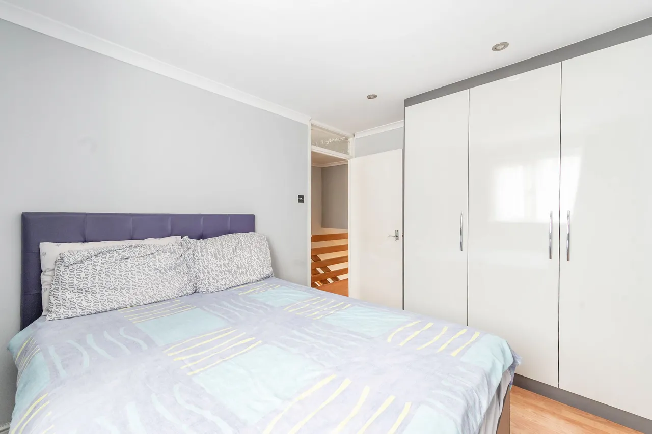 20 Daintry Close, Harrow, photo 8