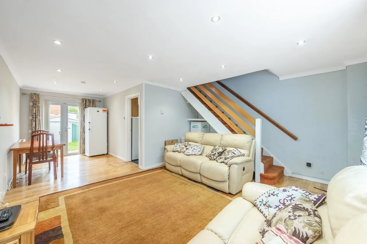 20 Daintry Close, Harrow, photo 2