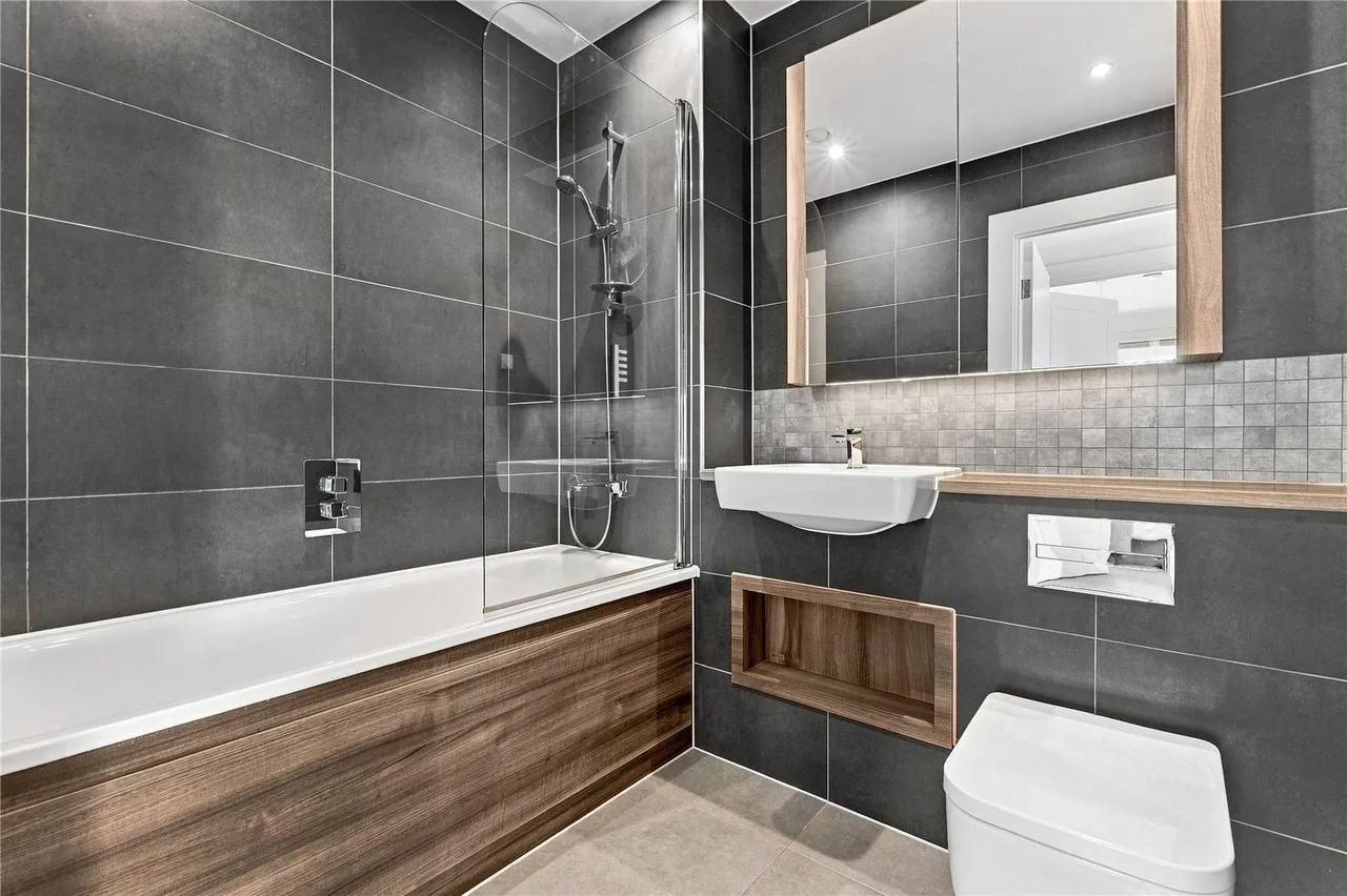 Courthouse Way, London, SW18, photo 9