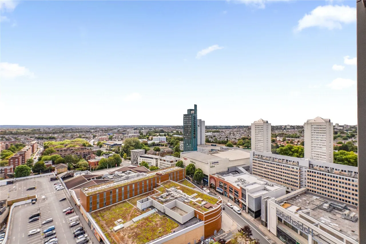 Courthouse Way, London, SW18, photo 11