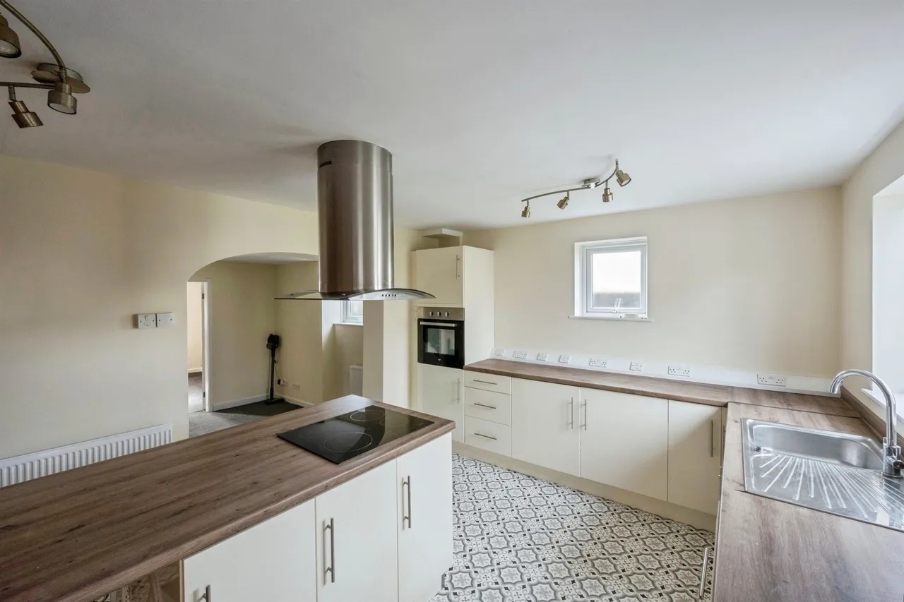 Wharf Road, Crowle, Scunthorpe, photo 2