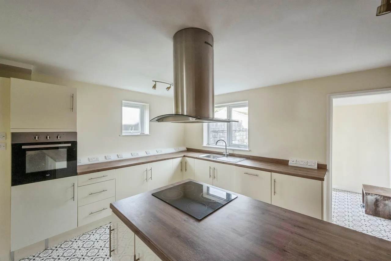 2 bed house for sale — Wharf Road, Crowle, Scunthorpe