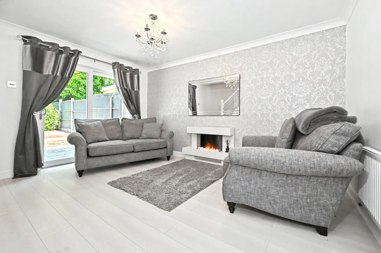 Lauren Close, Fenton, ST4, photo 2