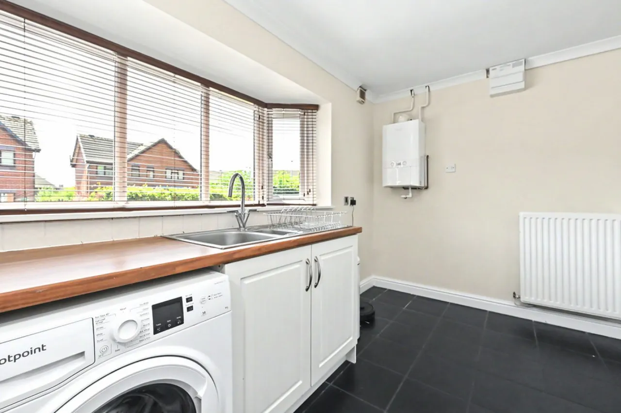 Lauren Close, Fenton, ST4, photo 5