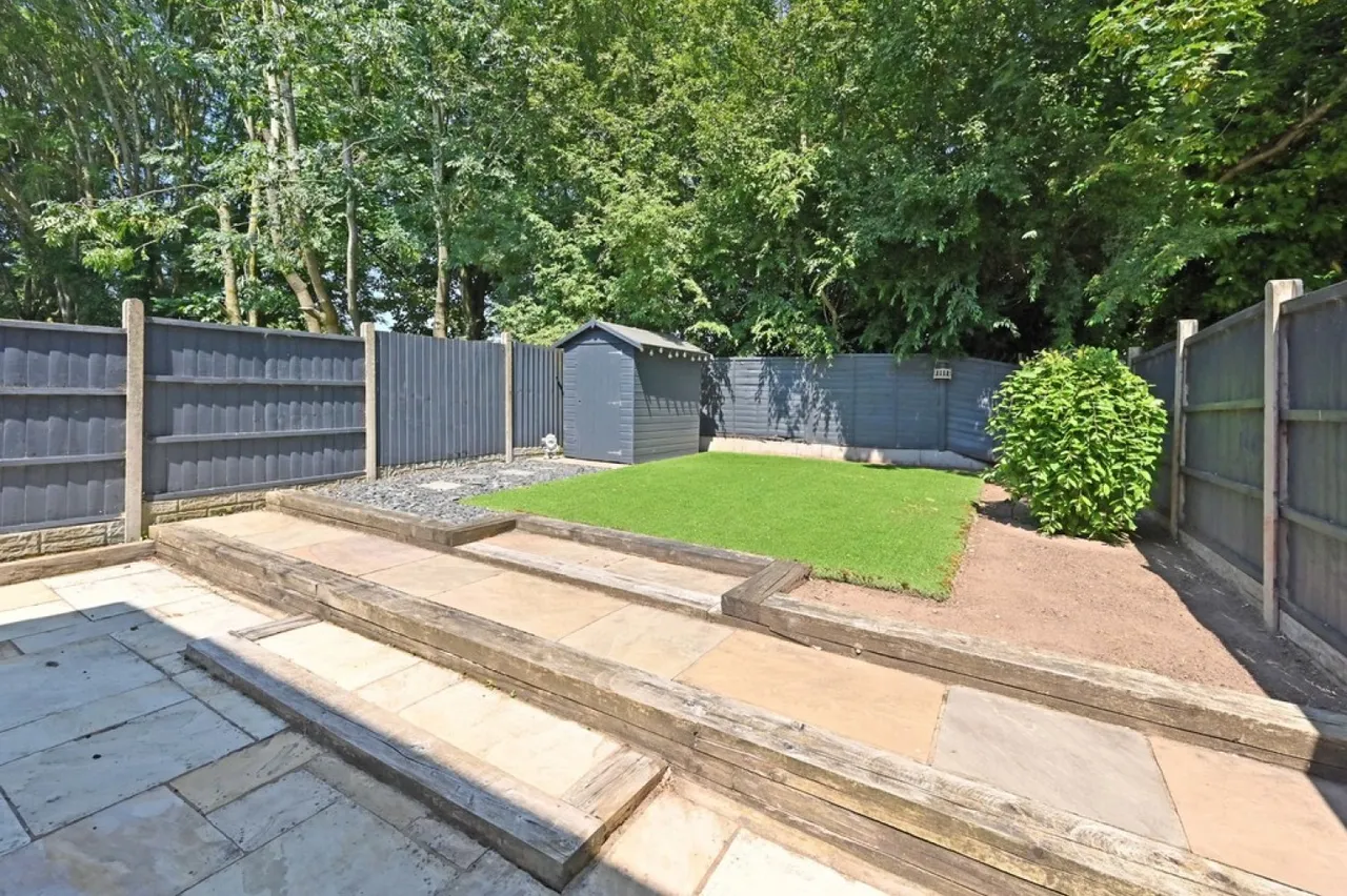 Lauren Close, Fenton, ST4, photo 11