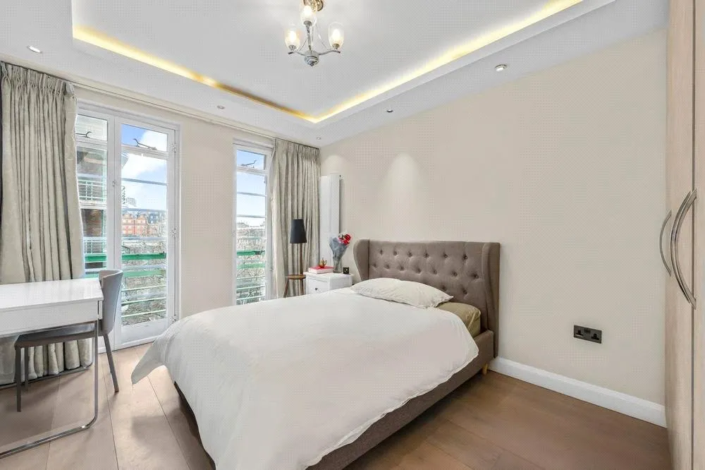 Dorset House, Gloucester Place, Marylebone, London, NW1 5AQ, photo 3