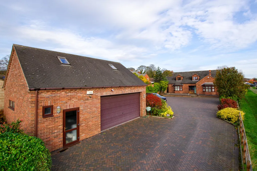 Acresford Road, Overseal, photo 31