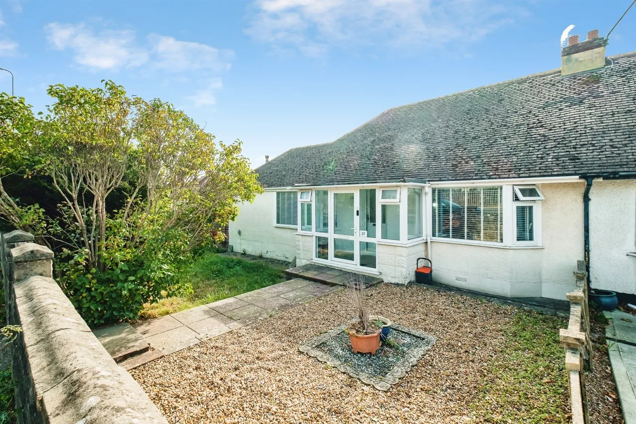 2 bed house for sale, Upper Brighton Road, Sompting, BN15