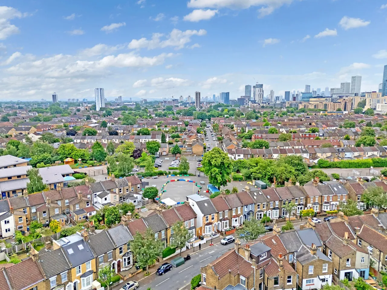 Leslie Road, London, E11, photo 2