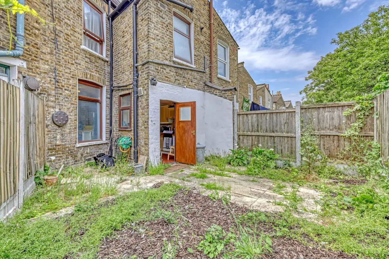Leslie Road, London, E11, photo 4