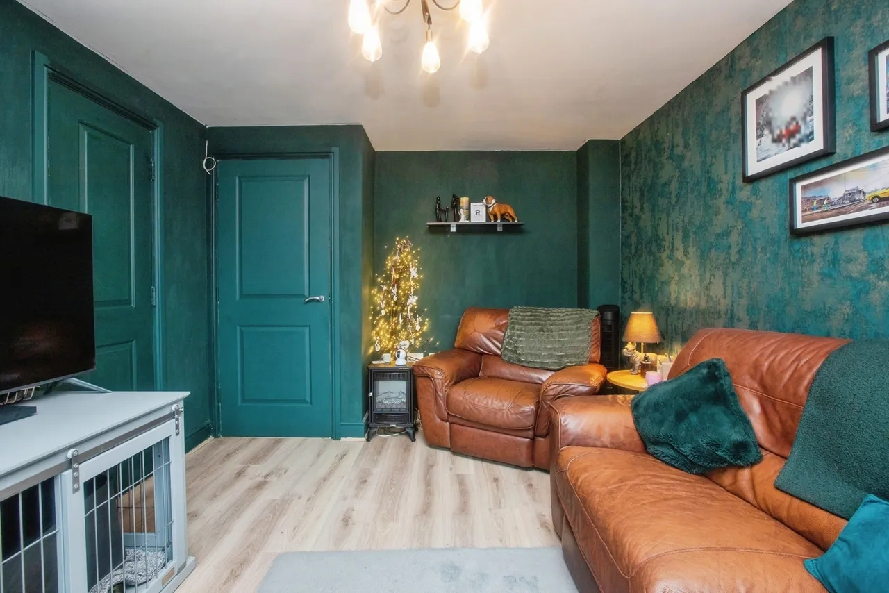 Glamis Close, Sutton-in-Ashfield, Nottinghamshire, NG17, photo 4