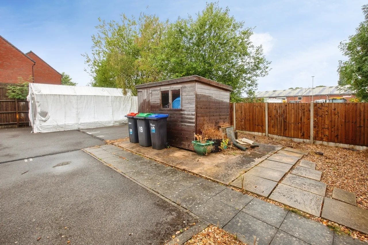 Glamis Close, Sutton-in-Ashfield, Nottinghamshire, NG17, photo 18