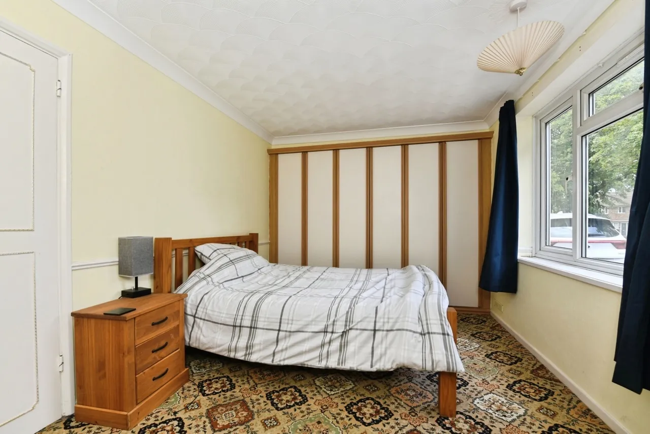 Honeypot Lane, Basildon, Essex, SS14, photo 10