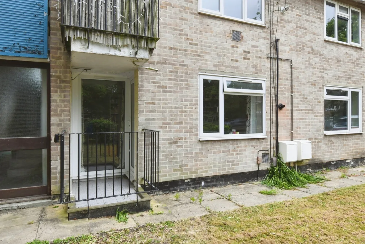 Honeypot Lane, Basildon, Essex, SS14, photo 5
