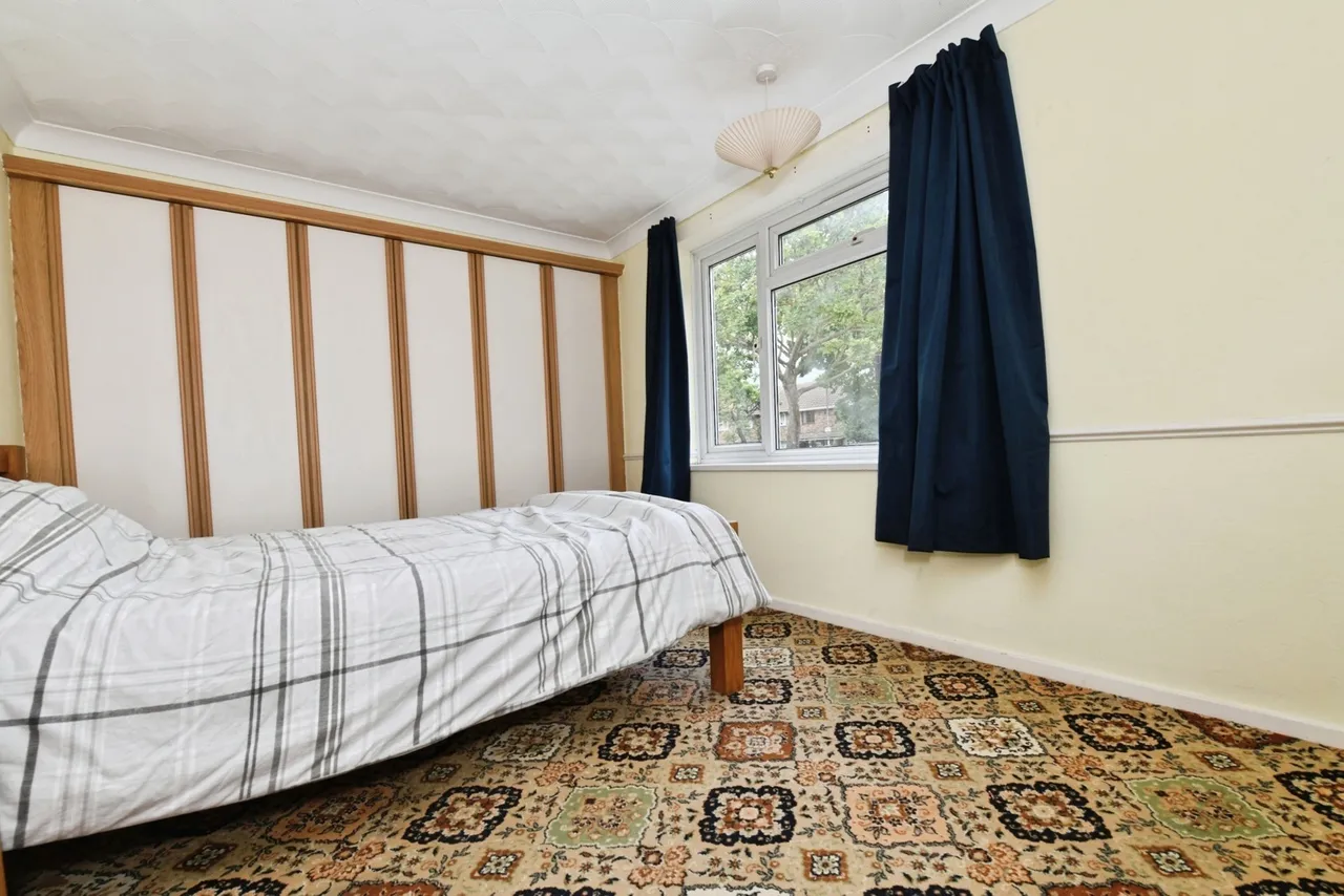 Honeypot Lane, Basildon, Essex, SS14, photo 11