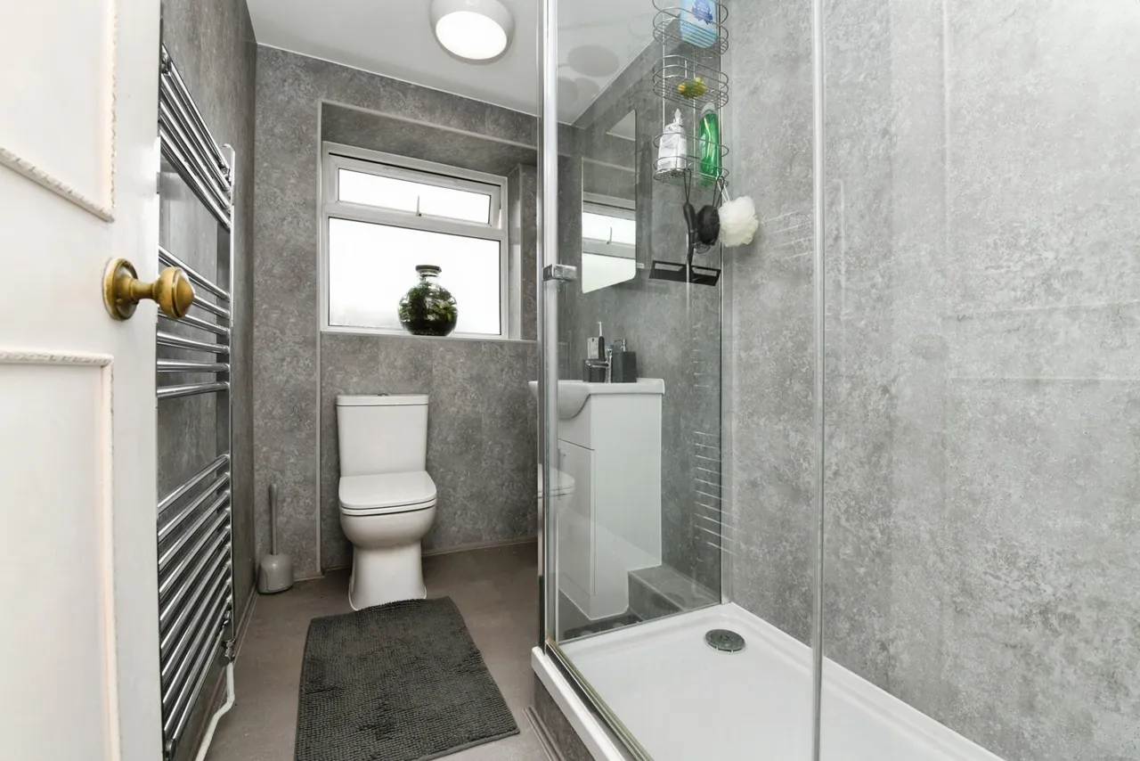 Honeypot Lane, Basildon, Essex, SS14, photo 4