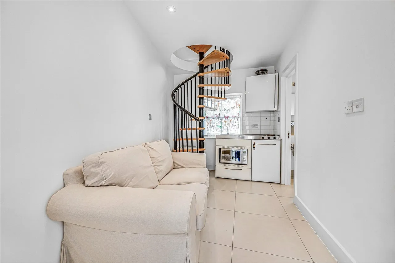 Fulham Road, Fulham, London, SW6, photo 3