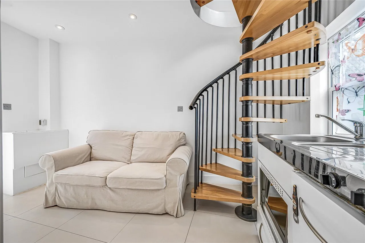 Fulham Road, Fulham, London, SW6, photo 2