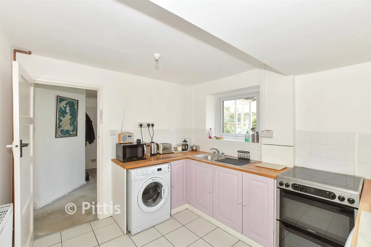 Richmond Meade, Freshwater, PO40, photo 4