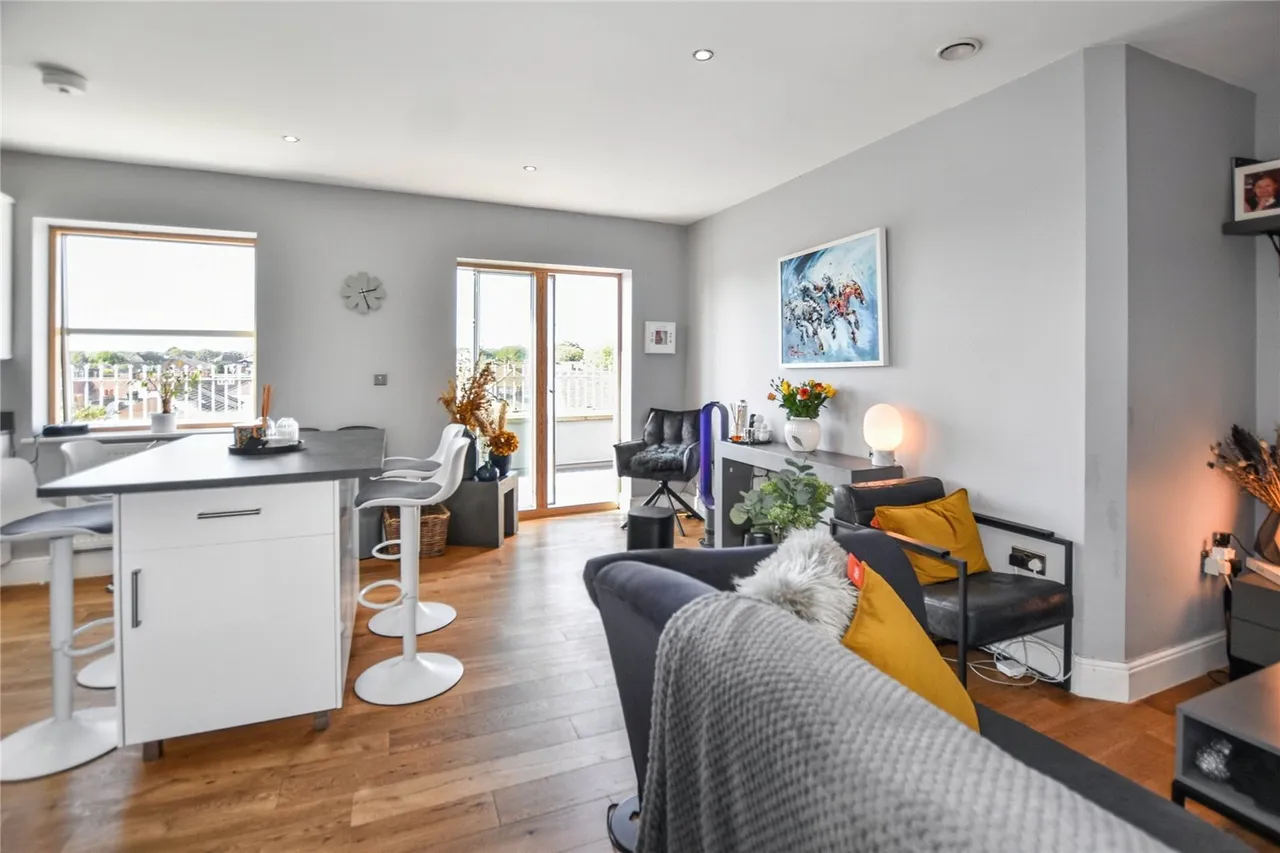 Upper Wickham Lane, DA16, photo 8