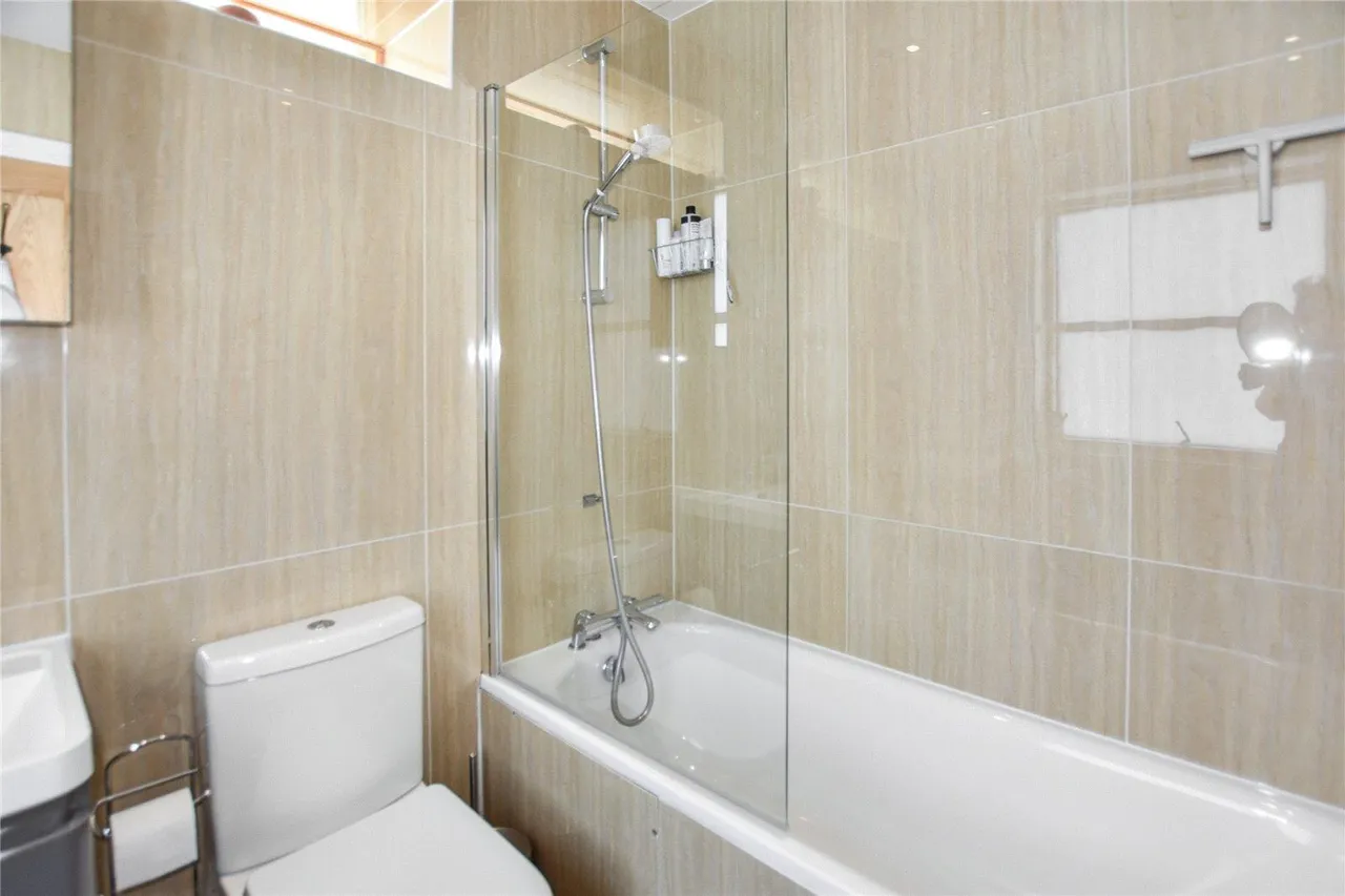 Upper Wickham Lane, DA16, photo 7