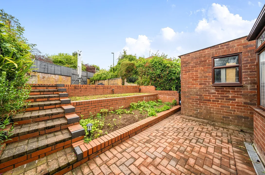 Tennyson Close, Hereford, Herefordshire, photo 45