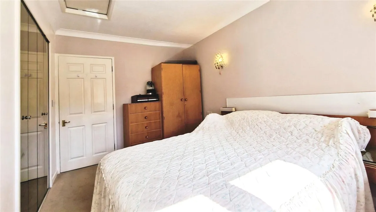 Terrace Road South, Binfield, Bracknell, Berkshire, RG42 4BQ, photo 7