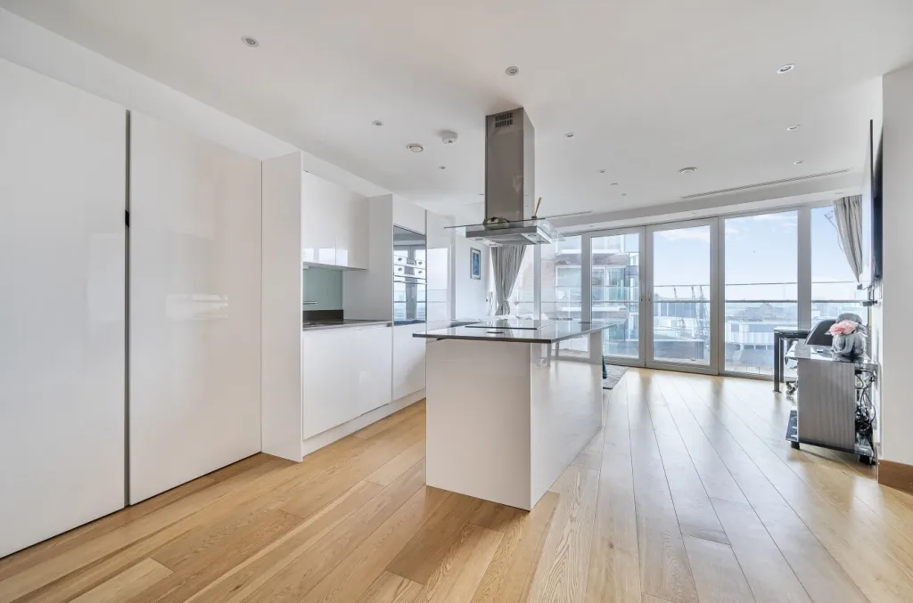 Crossharbour Plaza, Canary Wharf, E14, photo 8