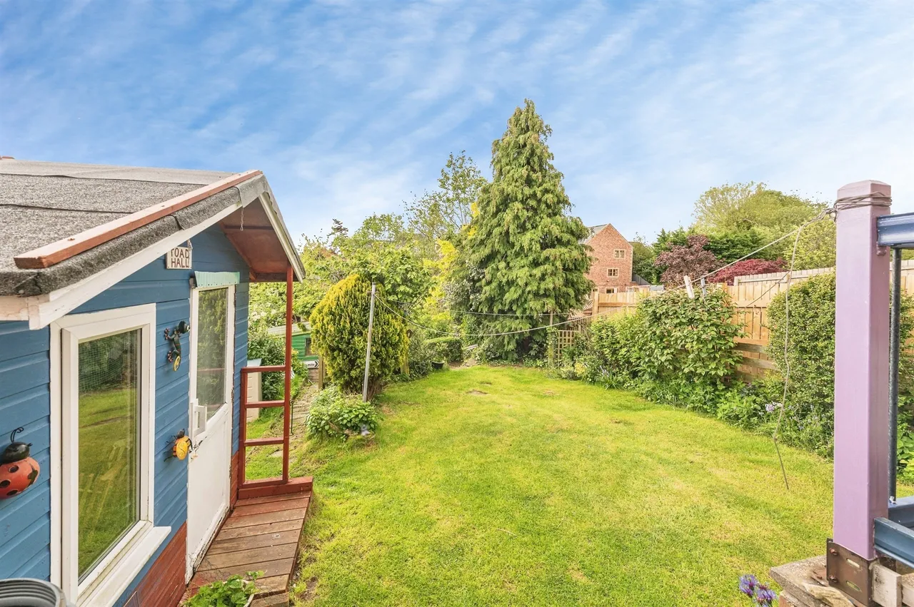 Bedale Drive, Skelmanthorpe, HD8, photo 13