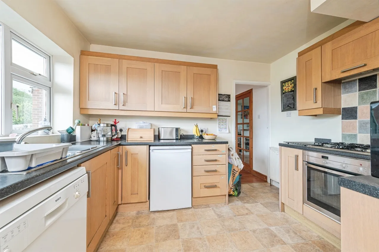 Bedale Drive, Skelmanthorpe, HD8, photo 3