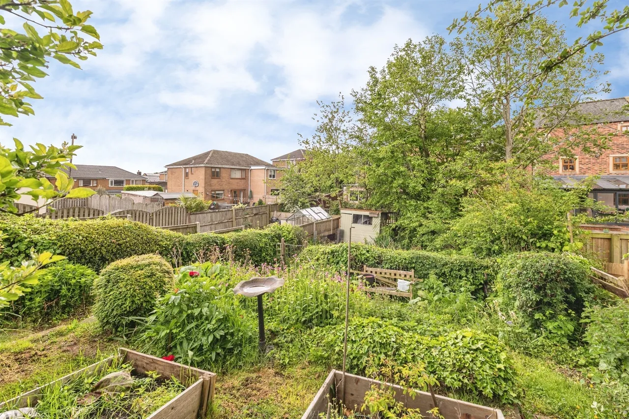 Bedale Drive, Skelmanthorpe, HD8, photo 14