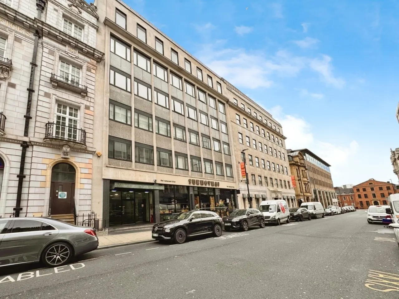2 bed flat to rent, South Parade, LS1