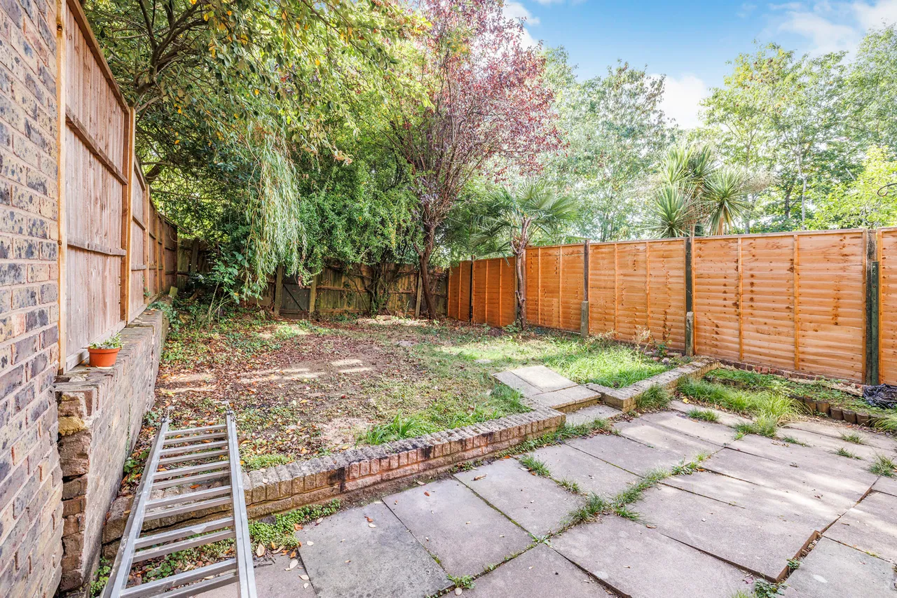 Ashbourne Square, Northwood Fees Apply, HA6, photo 17