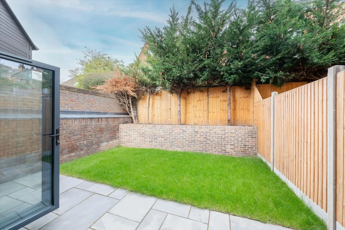 Platts Lane, London, NW3, photo 27