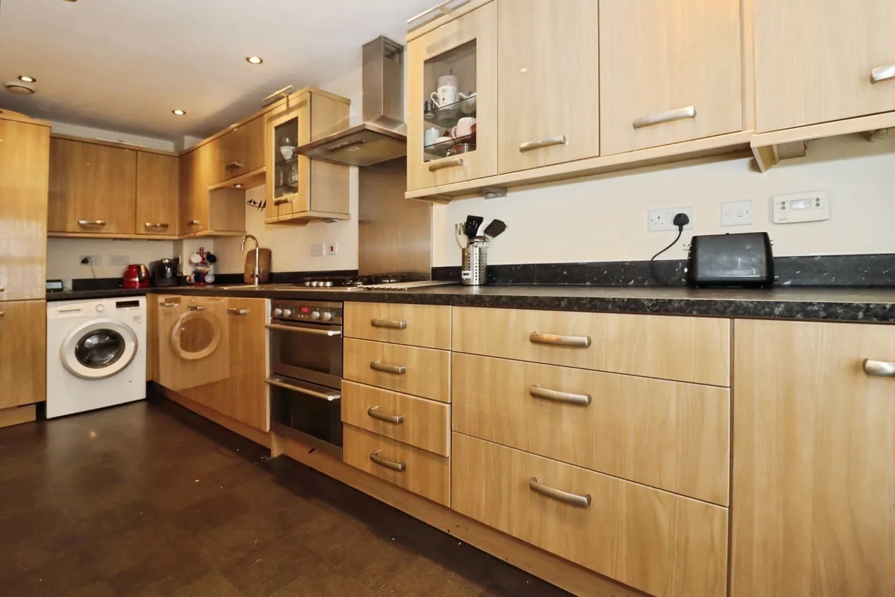 Normandy Drive, Yate, BS37, photo 13