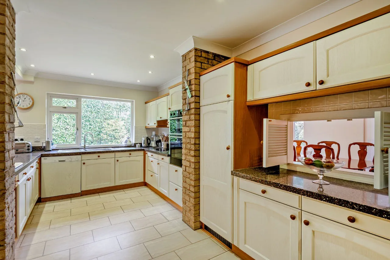 Chanctonbury Drive, Ascot, Berkshire, SL5 9PT, photo 5