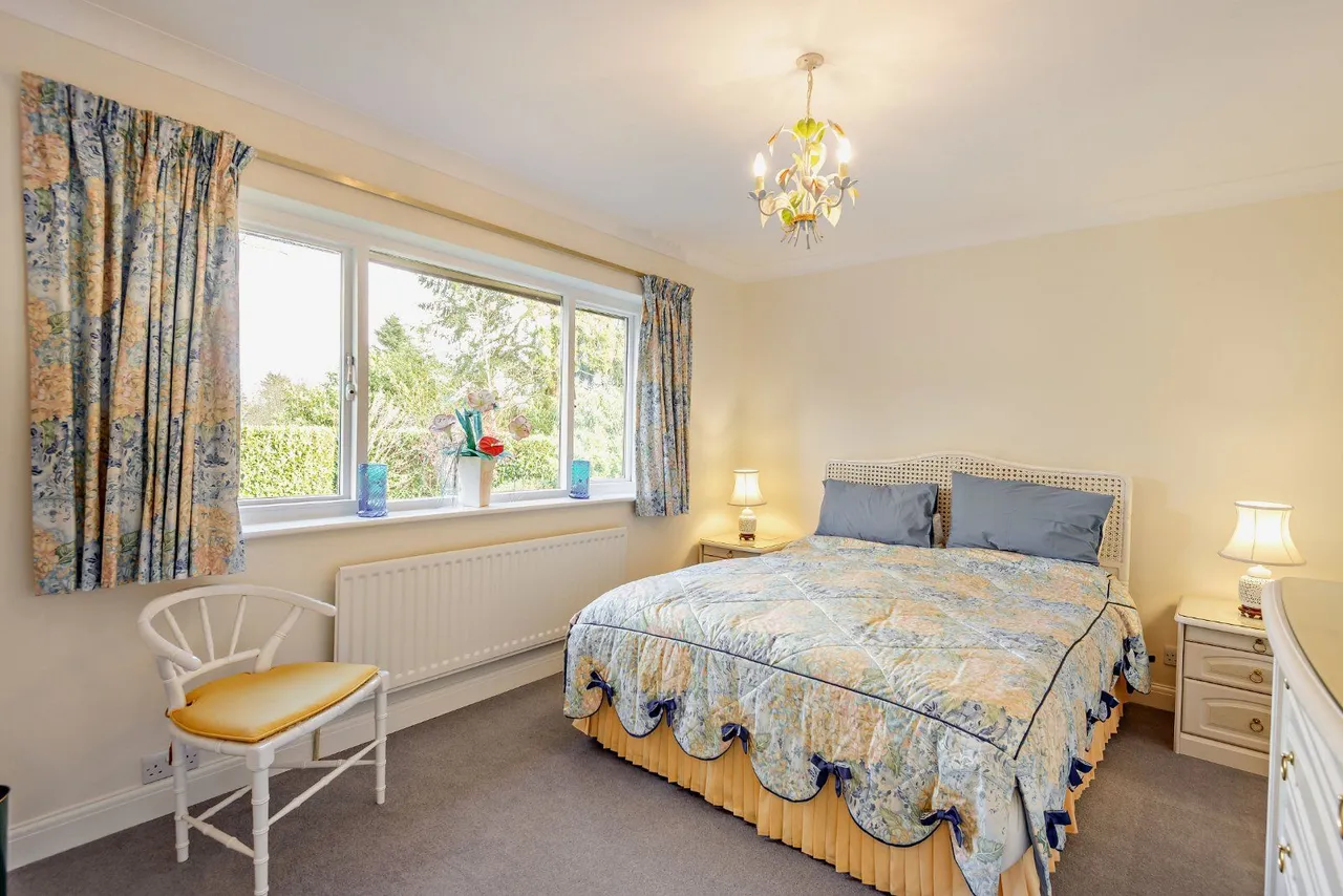 Chanctonbury Drive, Ascot, Berkshire, SL5 9PT, photo 11
