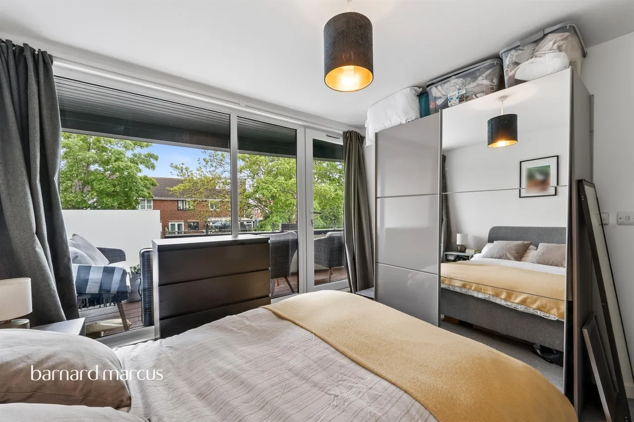 Hardwick Close, Epsom, KT19, photo 9
