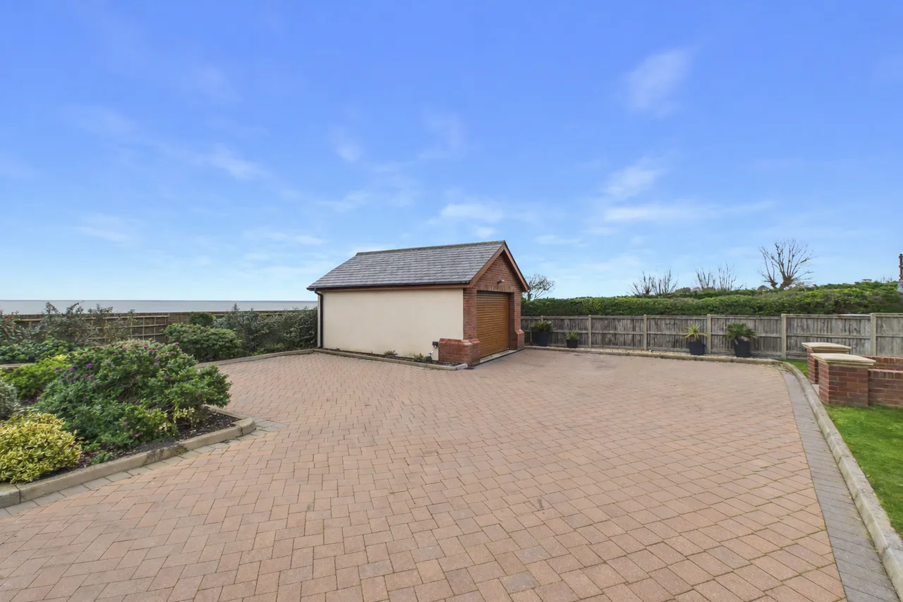 Kestrel View, The Lees, photo 21