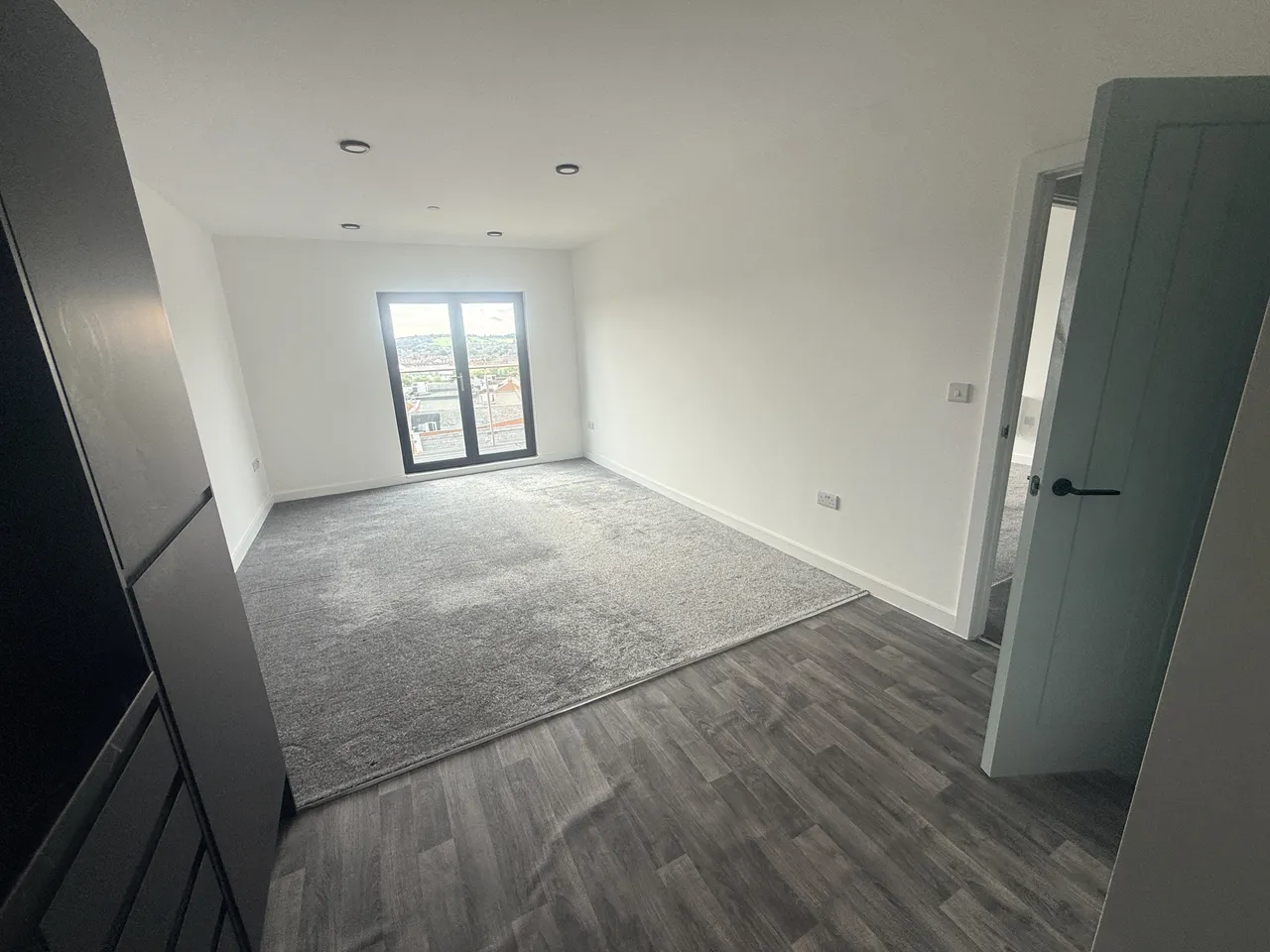 Burlington Square, Chesterfield, S40, photo 2