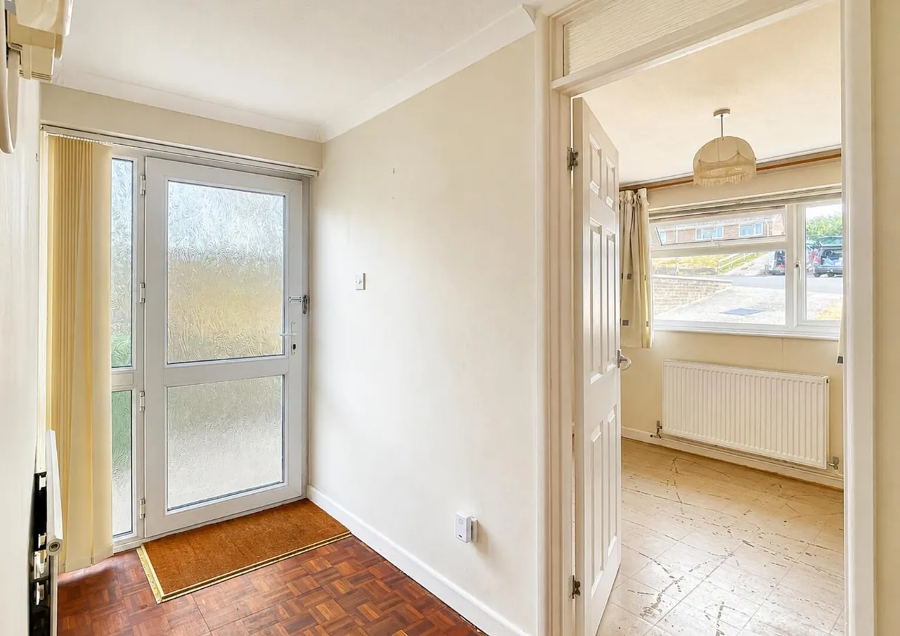 Elliott Close, Frome BA11 2JL, photo 10