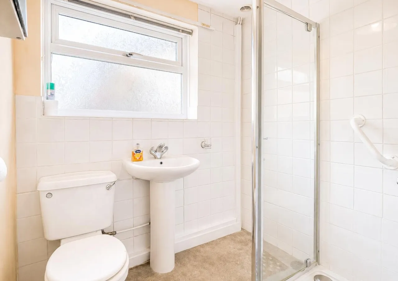 Elliott Close, Frome BA11 2JL, photo 18